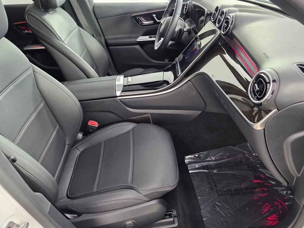 Certified Used 2025 White Mercedes-Benz GLC 300 image 27