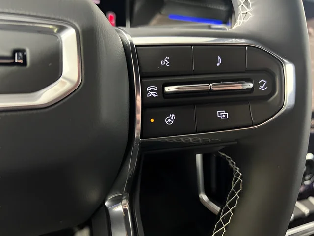 2026 GMC Acadia Denali - Photo 18