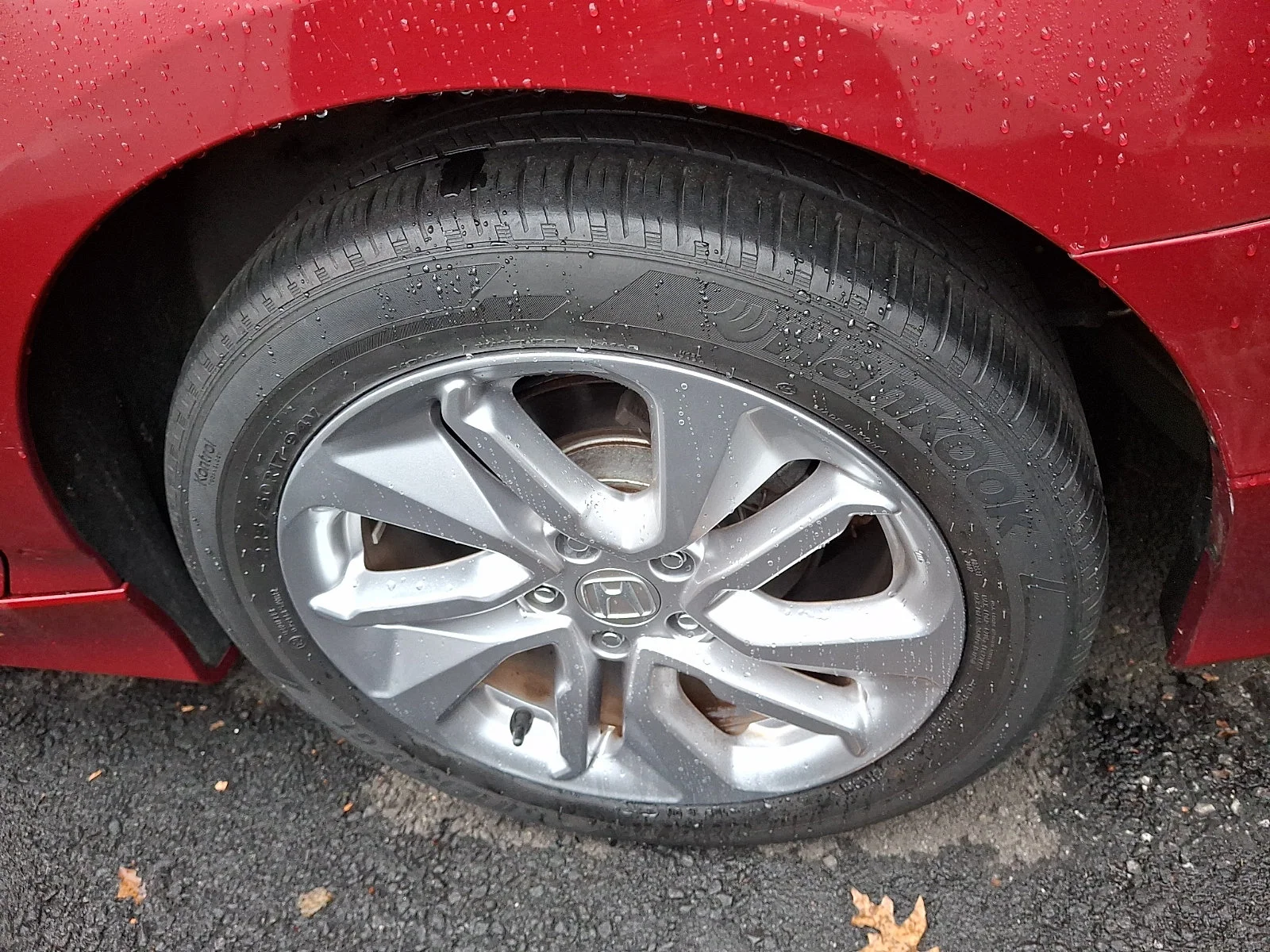 Used 2018 Radiant Red Metallic Honda LX 1.5T image 6