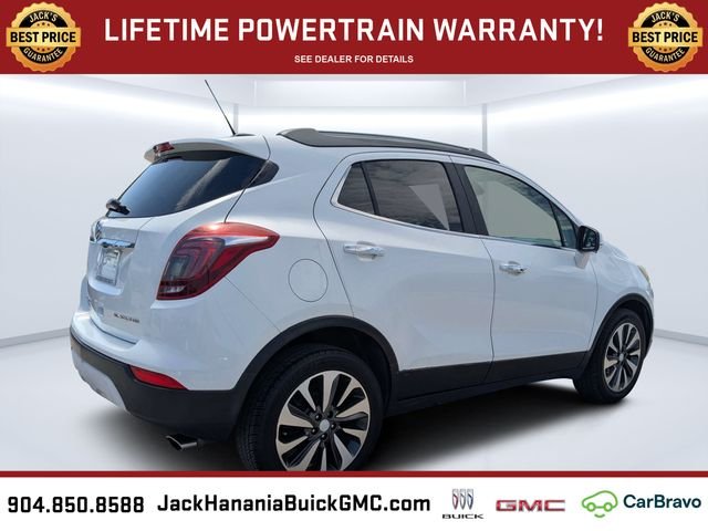Used 2017 White Buick Preferred II image 3