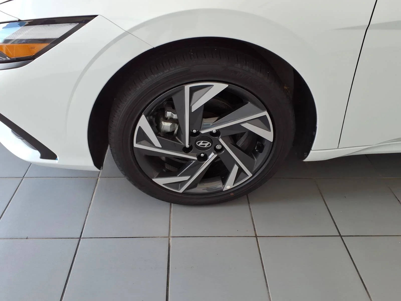 Certified Used 2025 Serenity White Hyundai SEL Sport image 9