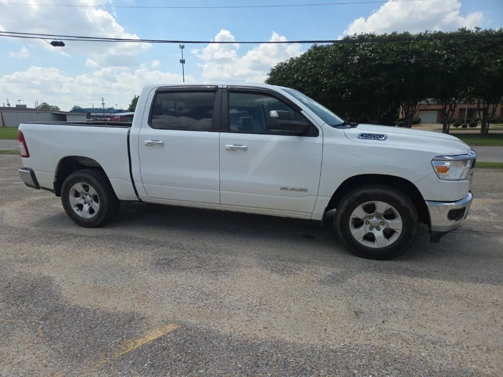 Used 2019 Bright White Clearcoat Ram Big Horn/Lone Star image 12