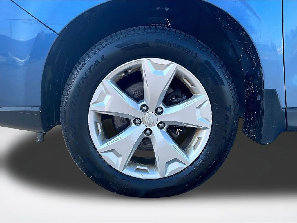 Used 2016 Blue Subaru 2.5i Premium image 9