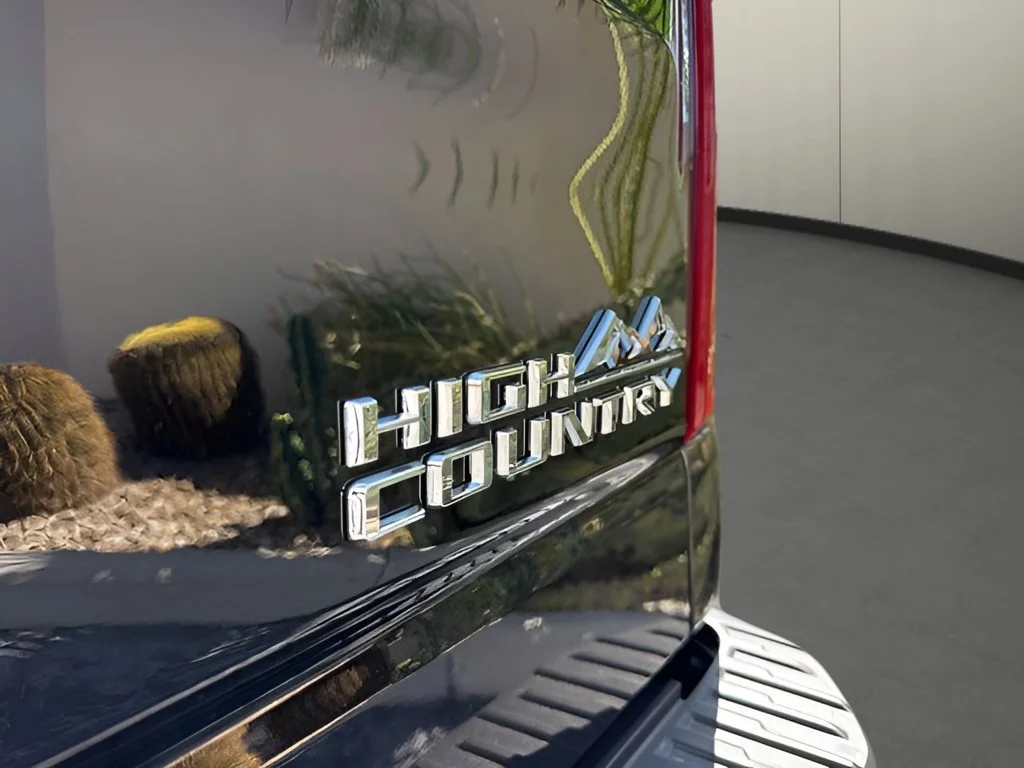 New 2026 Black Chevrolet High Country image 33