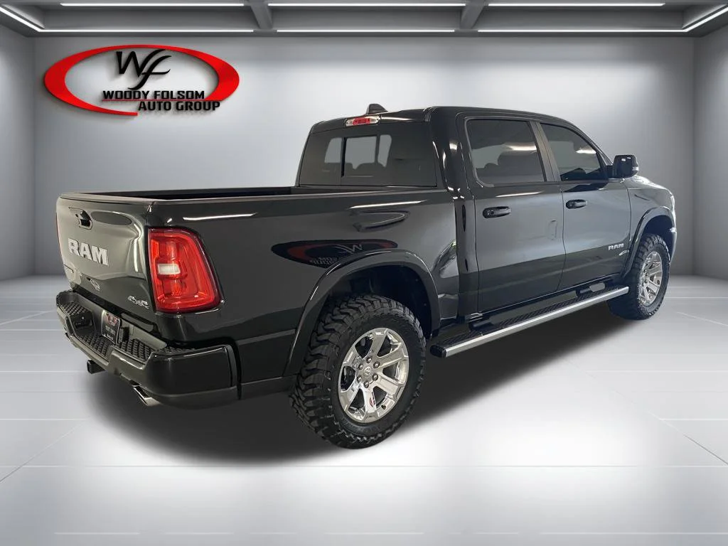 New 2026 Diamond Black Crystal Pearl-Coat Exterior Paint RAM Big Horn/Lone Star image 8