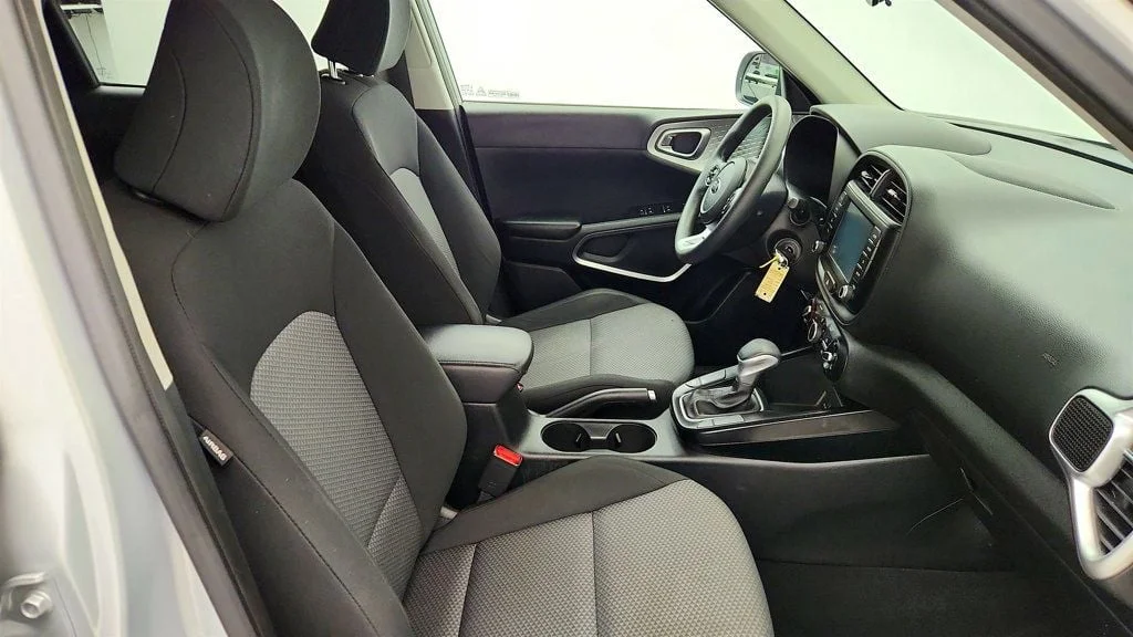 Used 2021 Sparkling Silver Kia LX IVT image 22