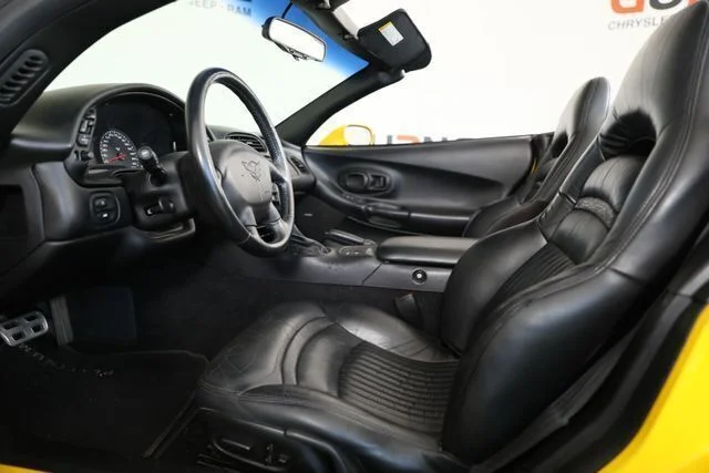 Used 2000 Yellow Chevrolet Base image 12