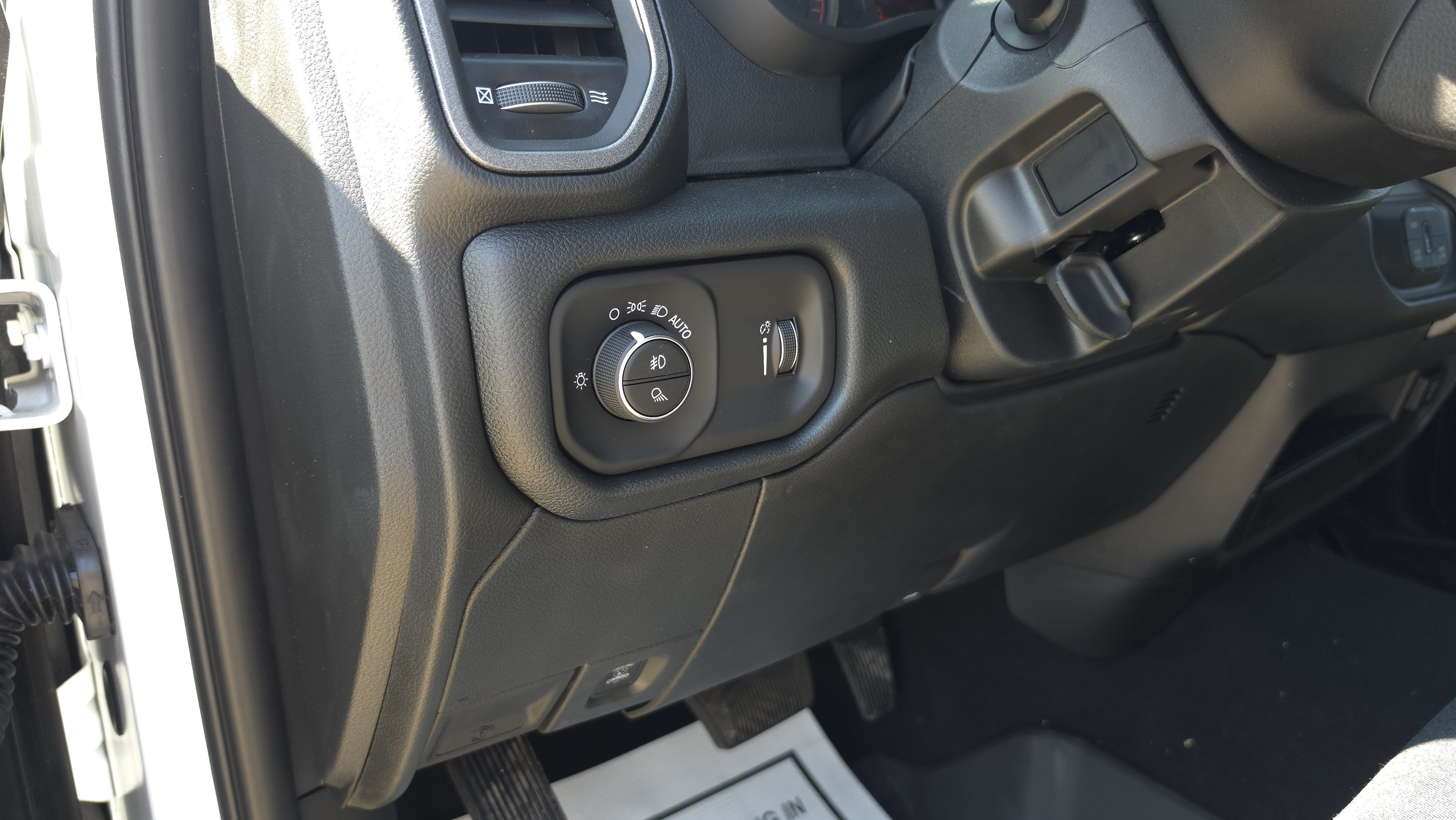 New 2026 Bright White Clearcoat Ram Tradesman image 11