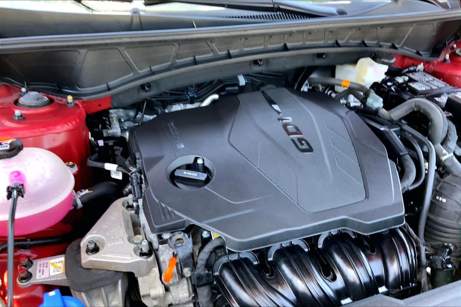 Used 2025 Ultimate Red Hyundai SEL image 32