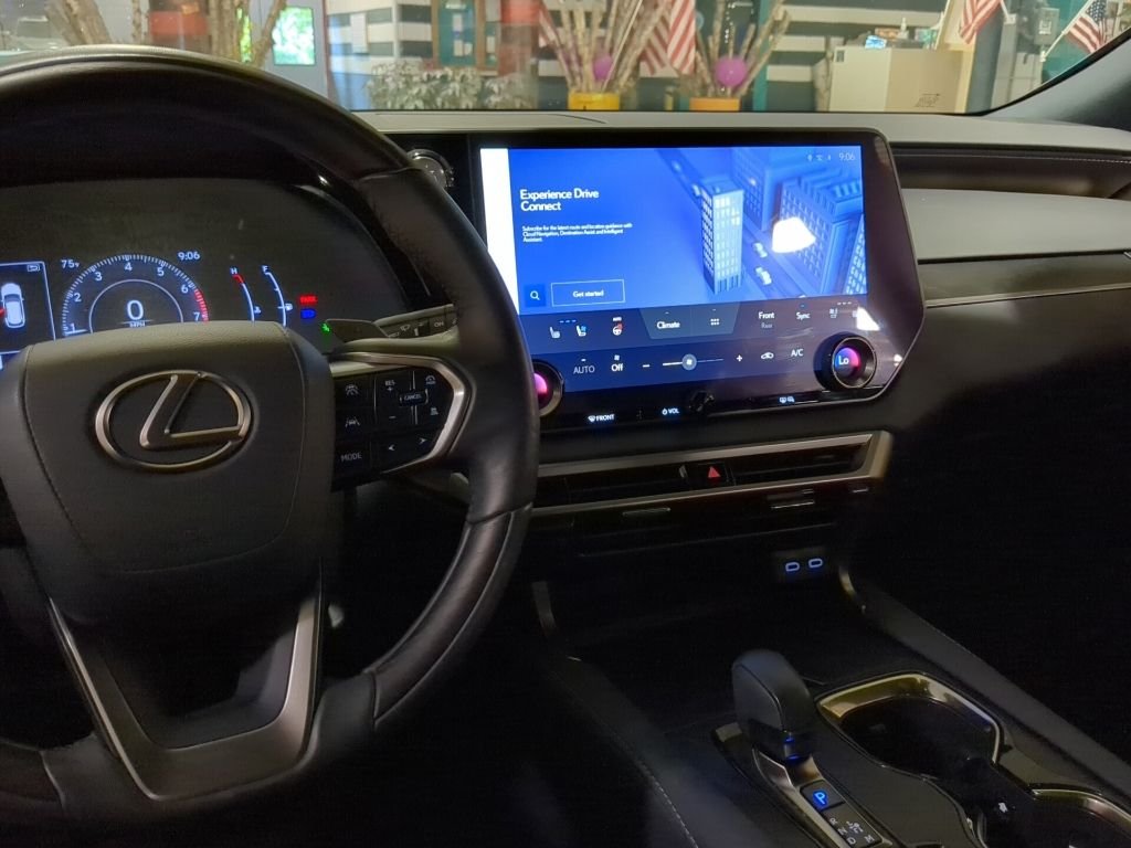 Certified Used 2023 White Lexus 350 Premium image 13
