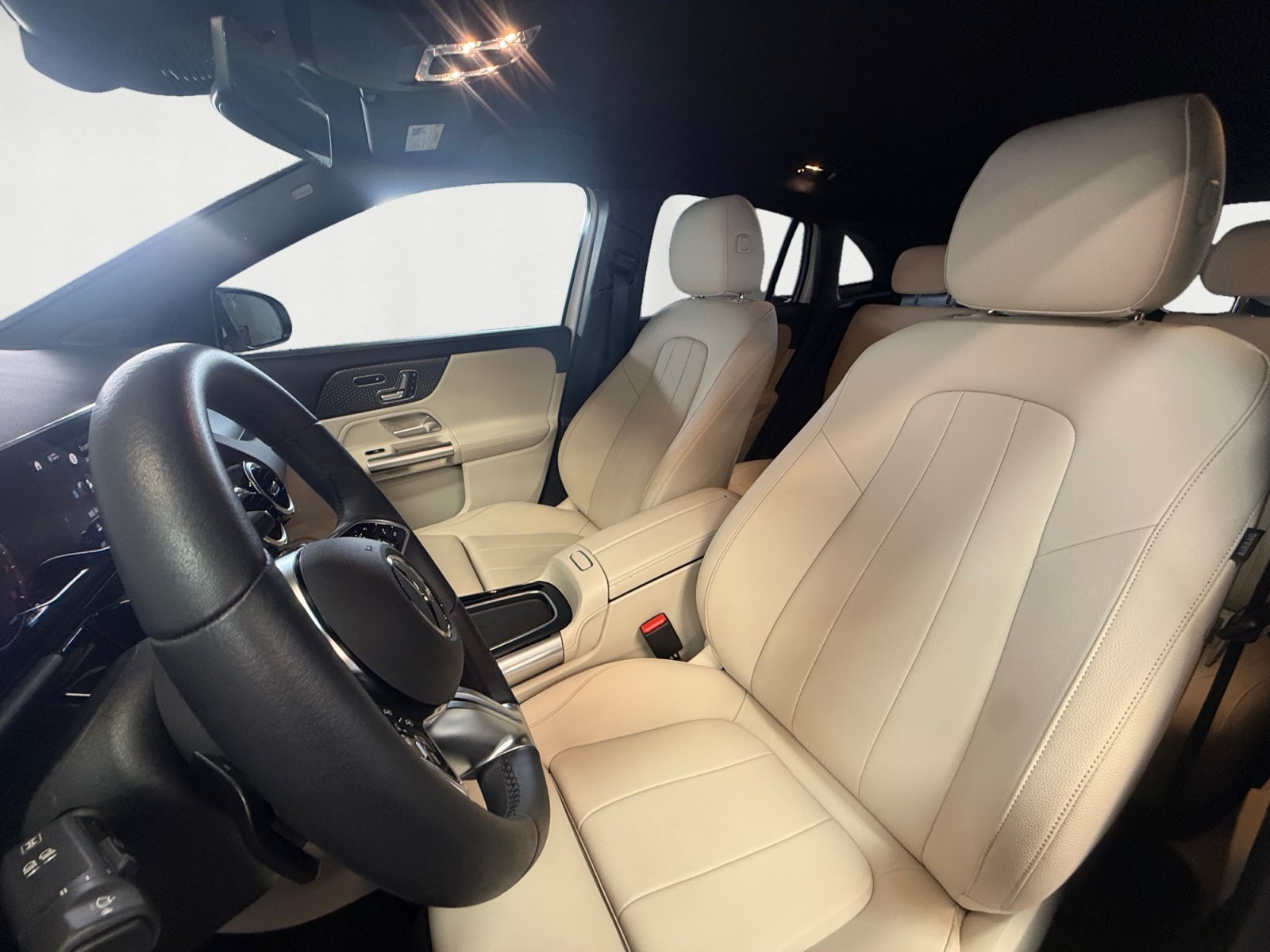 Used 2026 Polar White Mercedes-Benz GLA 250 image 10