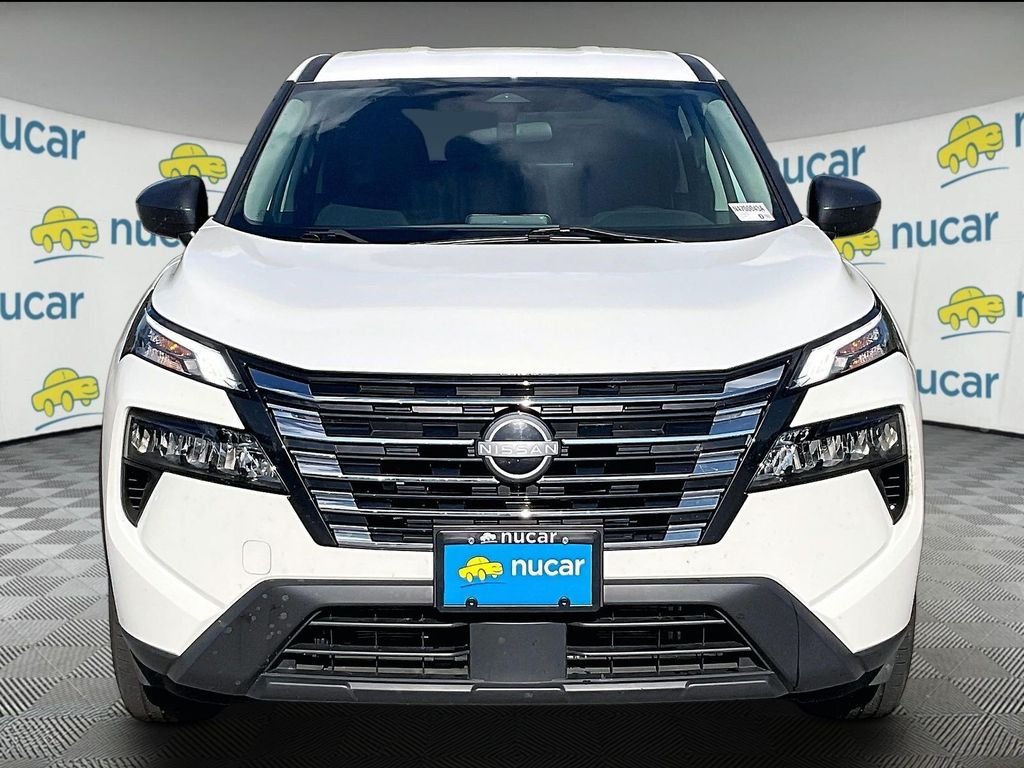Used 2024 Glacier White Nissan S image 2