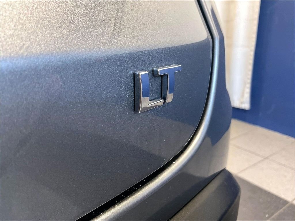 Used 2025 Gray Chevrolet LT image 29
