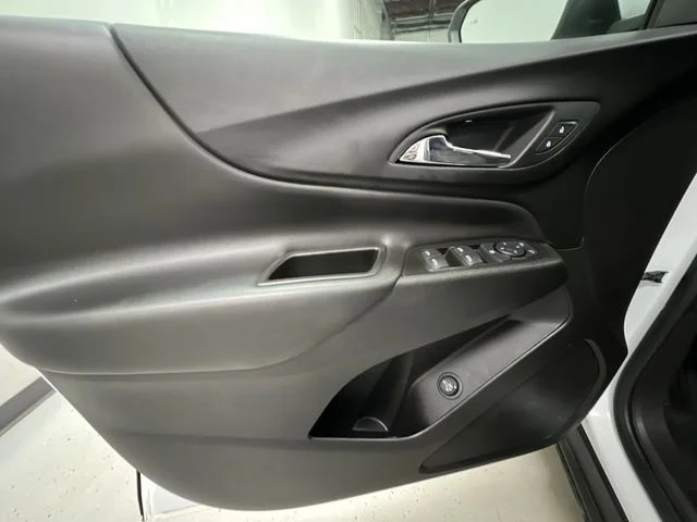 2024 Chevrolet Equinox LT - Photo 21