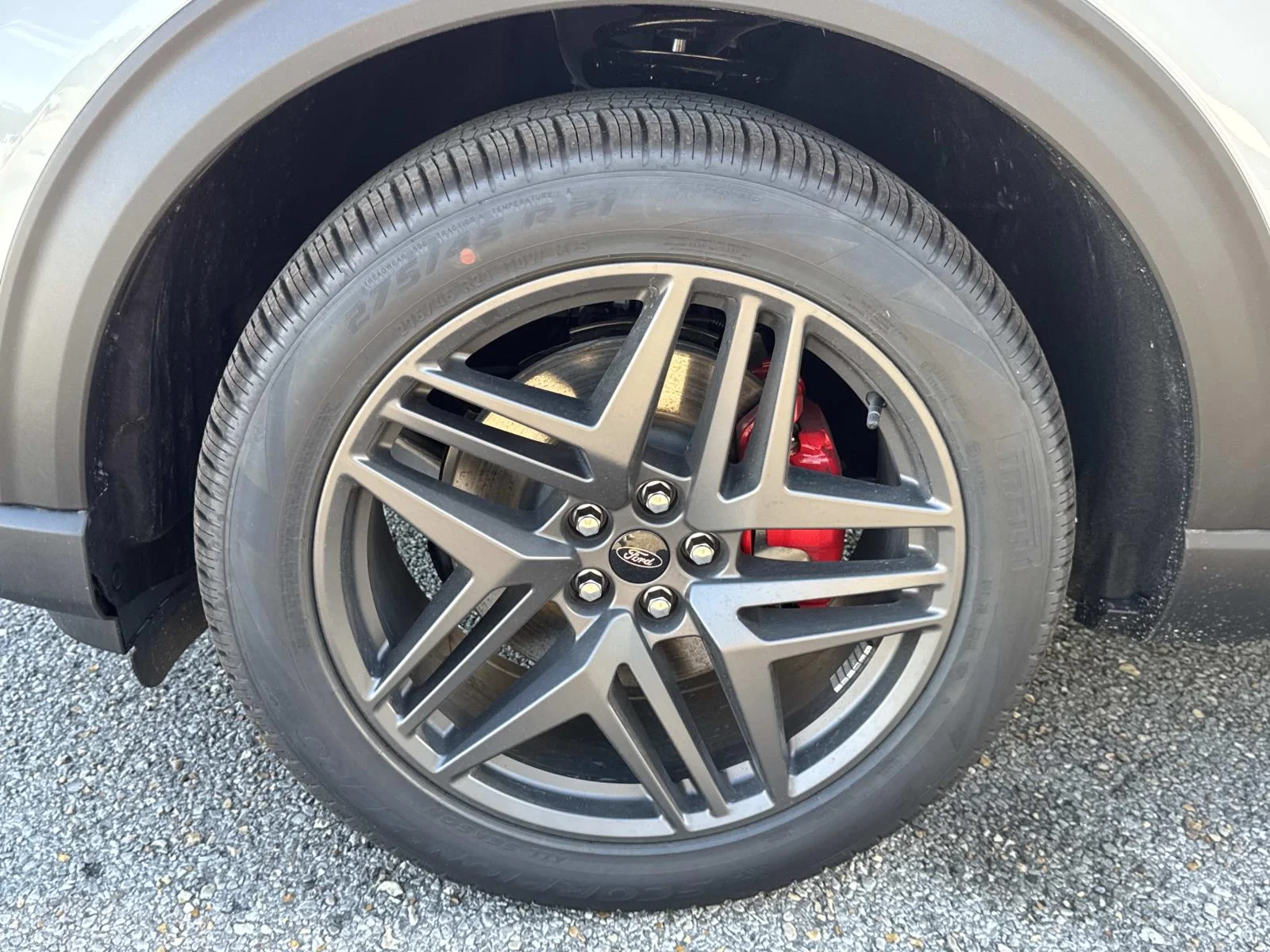 New 2027 Avalanche Gray Ford ST-Line image 3