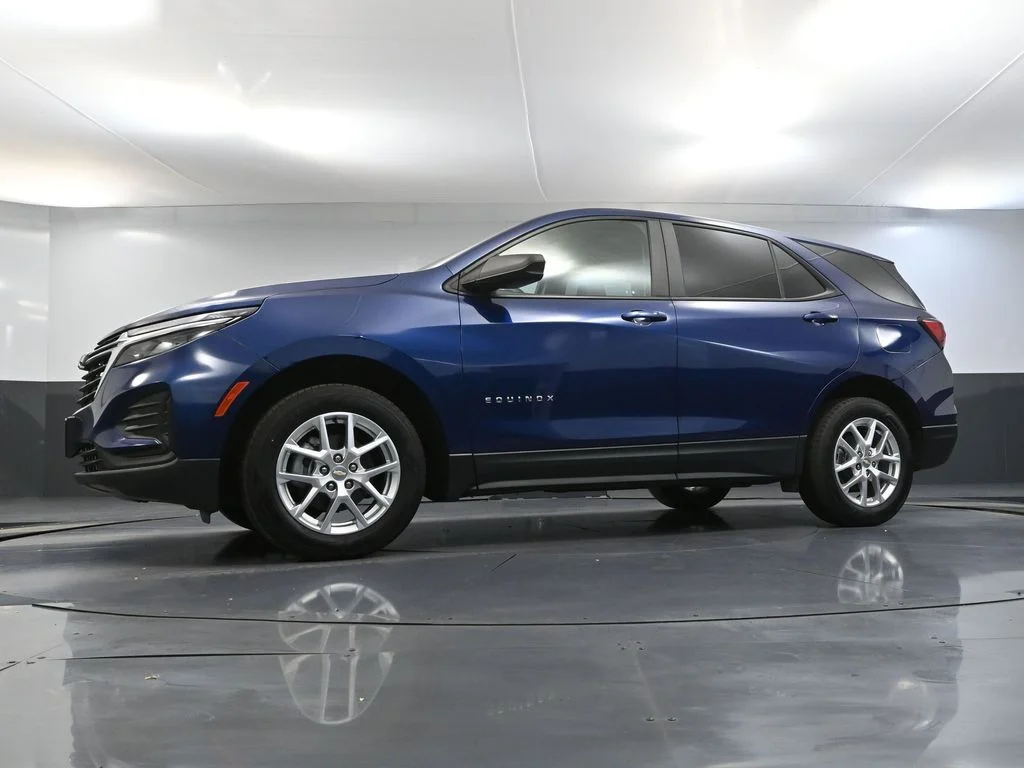 Used 2022 Blue Chevrolet LS image 51