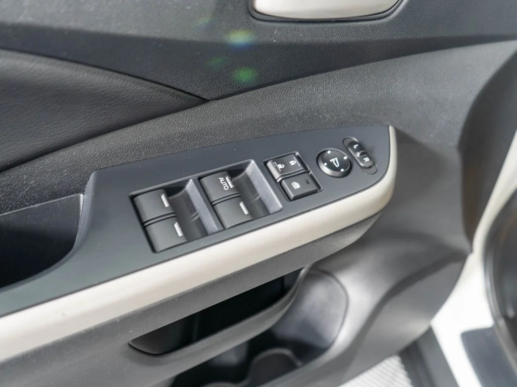 Used 2013 White Honda Touring image 26