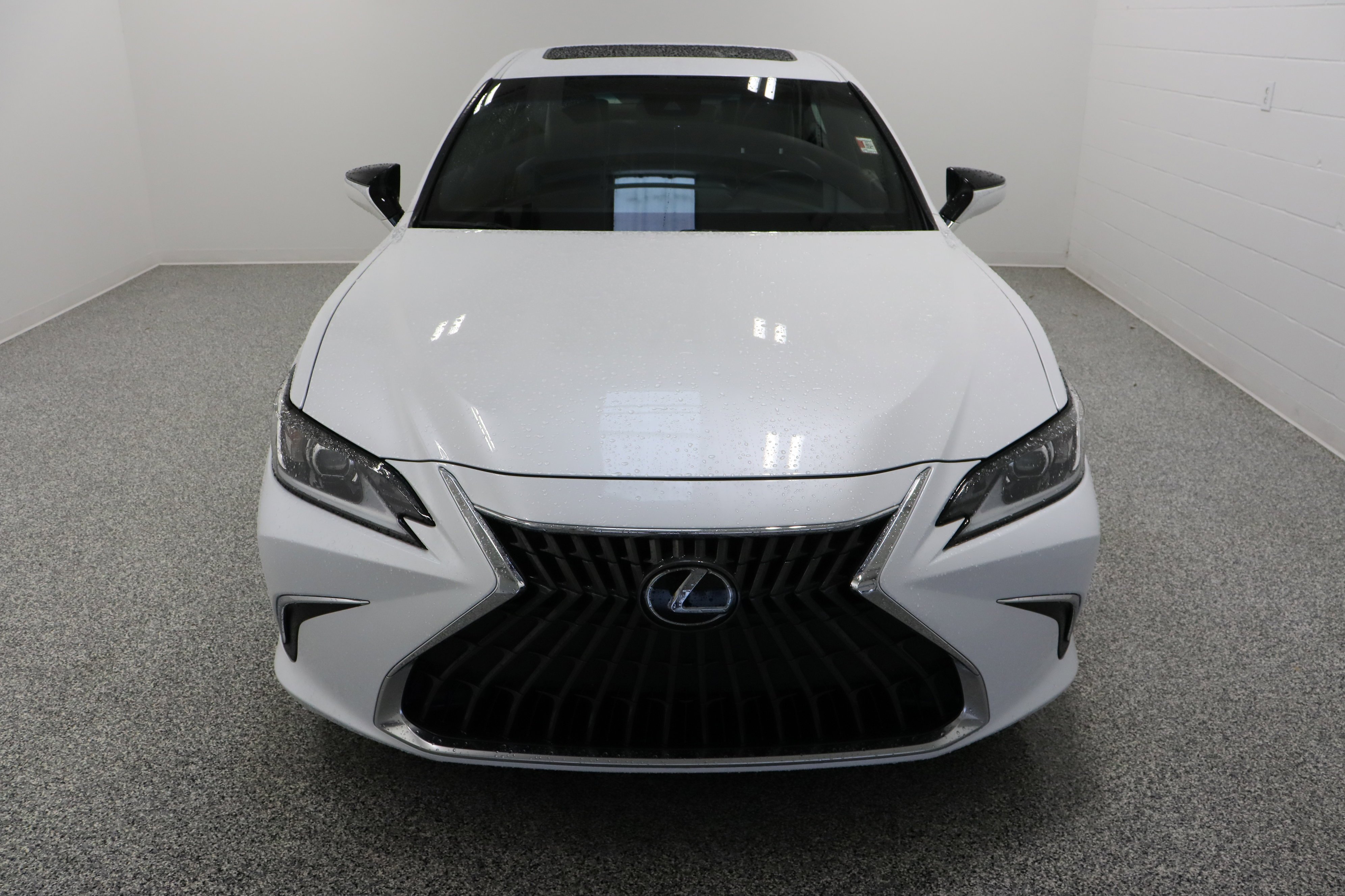 Used 2024 Eminent White Pearl Lexus ES 350 3.5L image 3