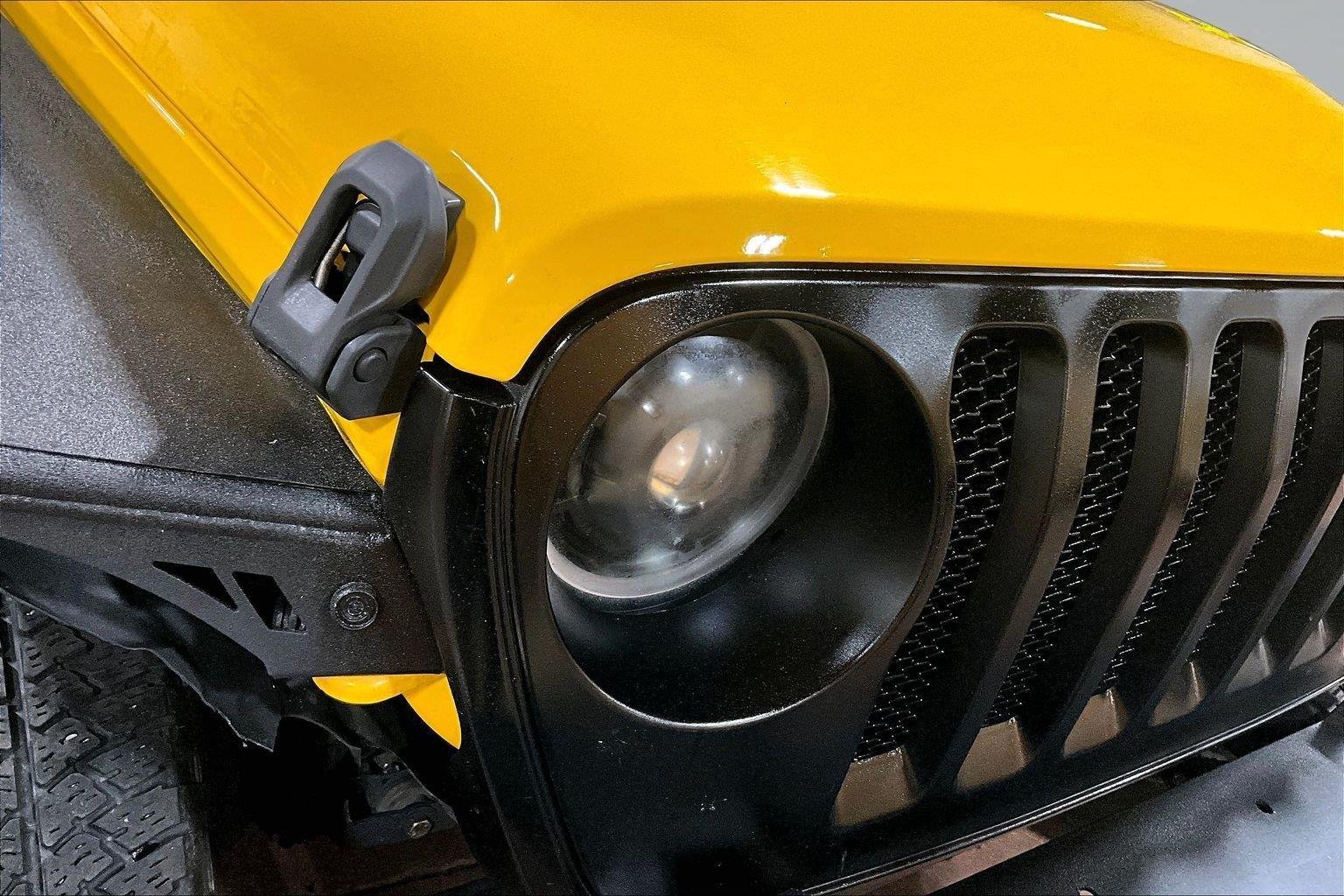 Used 2021 Hellayella Clearcoat Jeep Unlimited Willys Sport image 29
