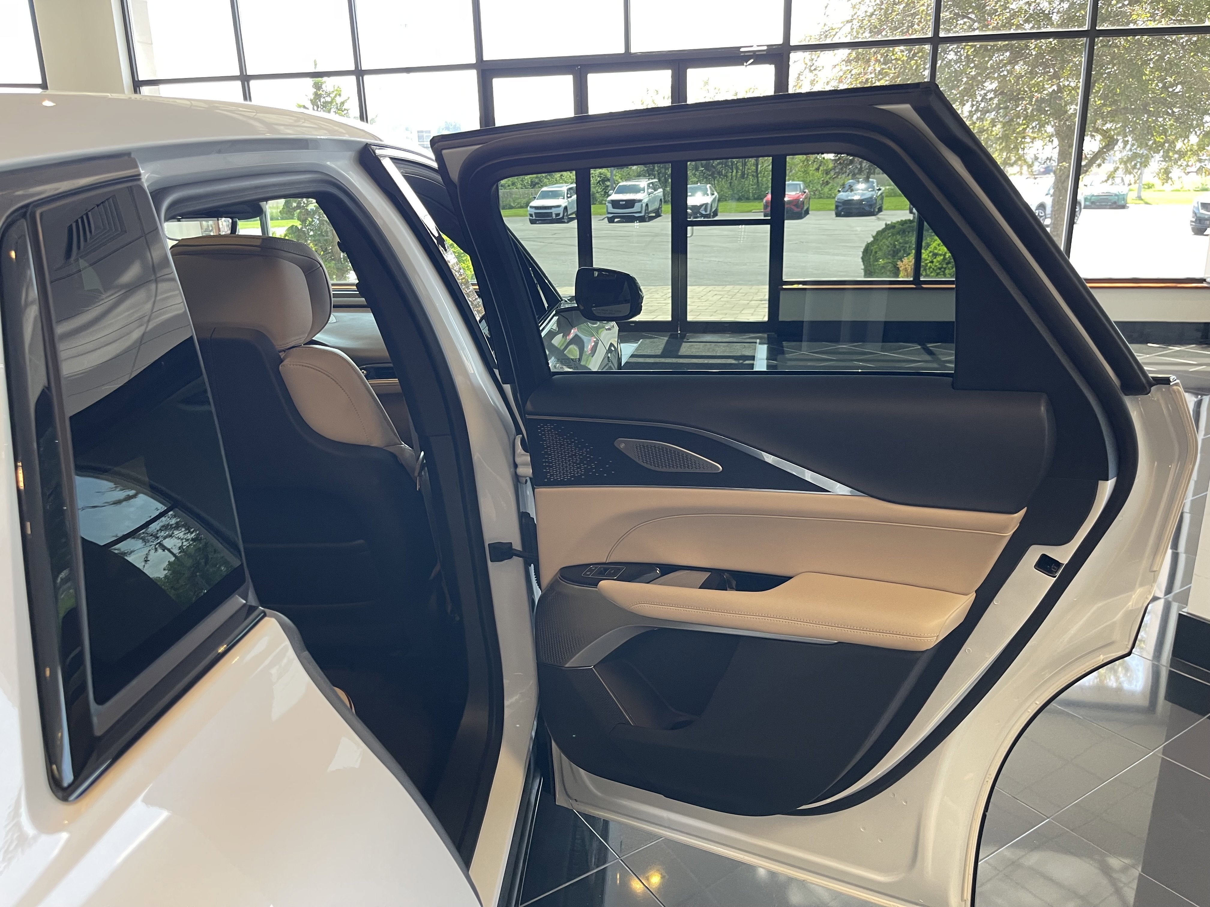 Certified Used 2024 Crystal White Tricoat Cadillac Sport 3 image 24
