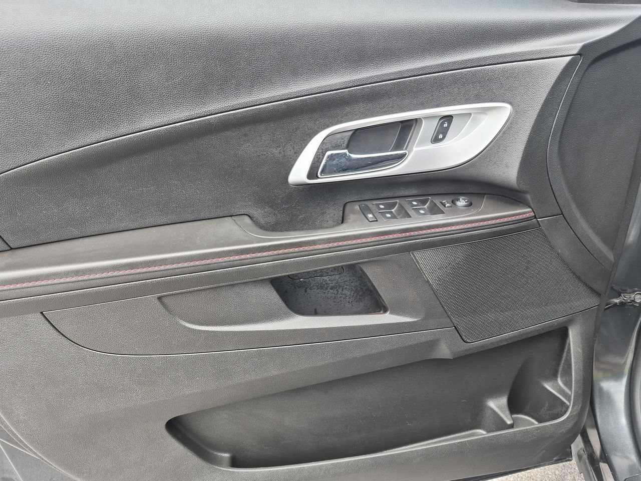 Used 2014 Ashen Gray Metallic Chevrolet LT image 21