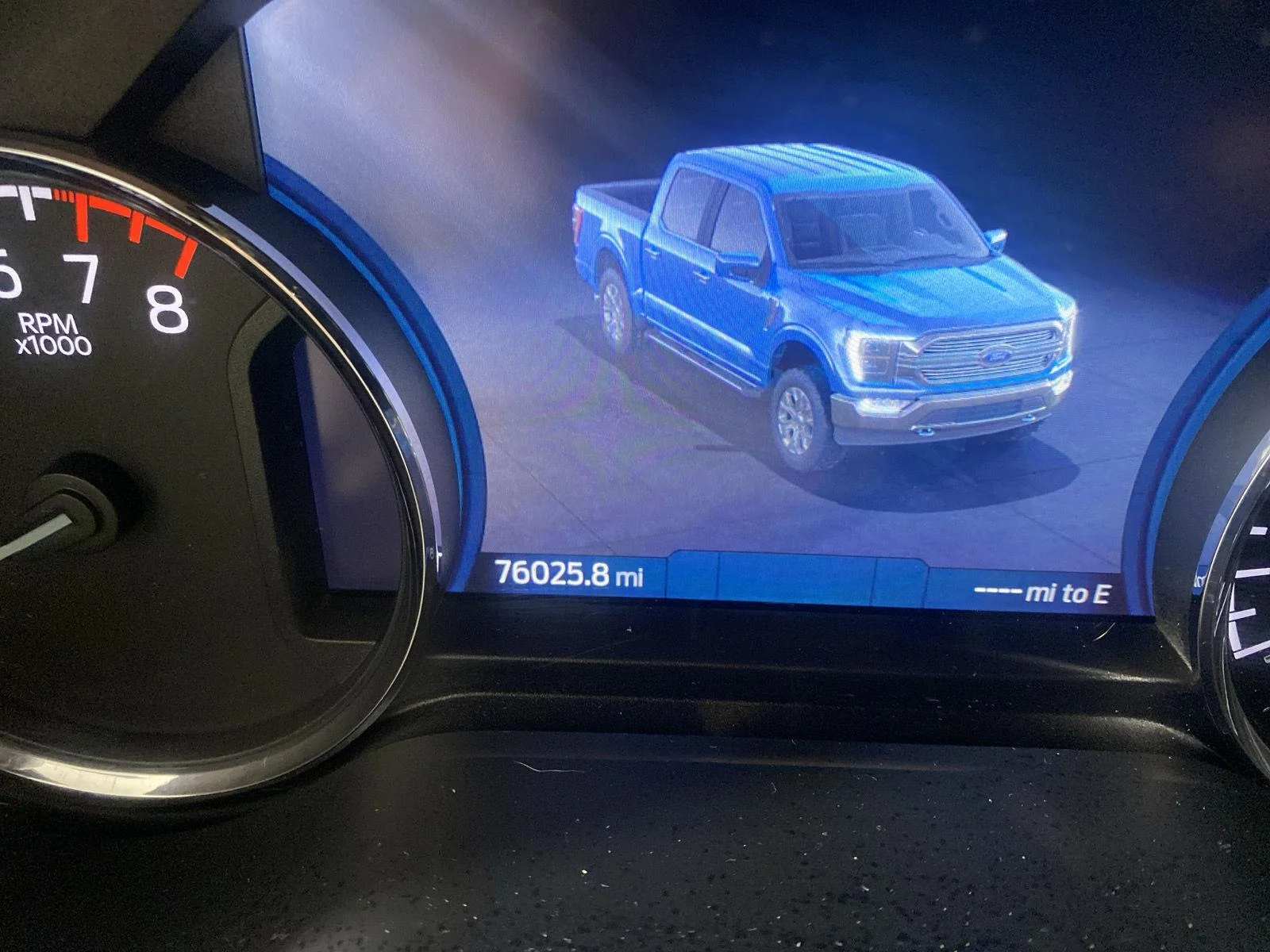 Used 2021 Oxford White Ford XLT image 23