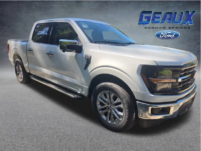 New 2026 Oxford White Ford XLT image 1
