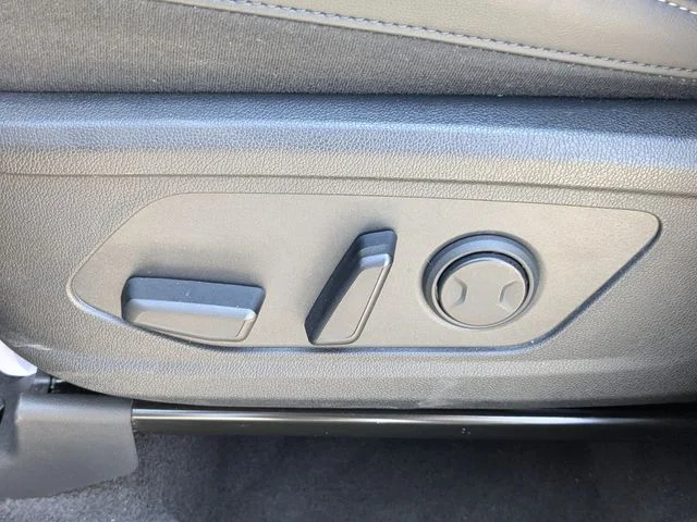 Used 2026 Black Kia S image 21