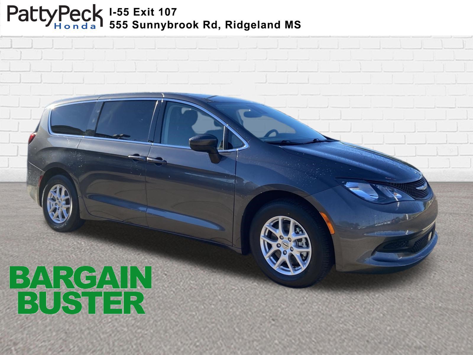 2023 Chrysler Voyager