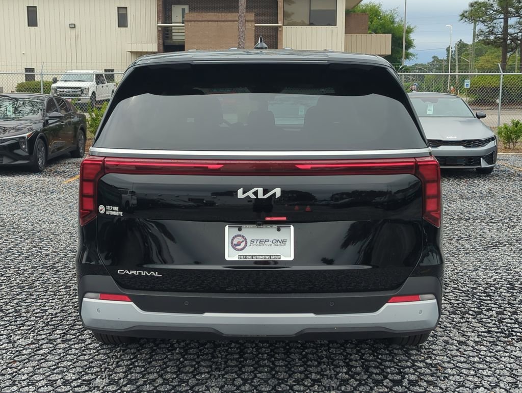 New 2026 Aurora Black Pearl Kia LXS image 6
