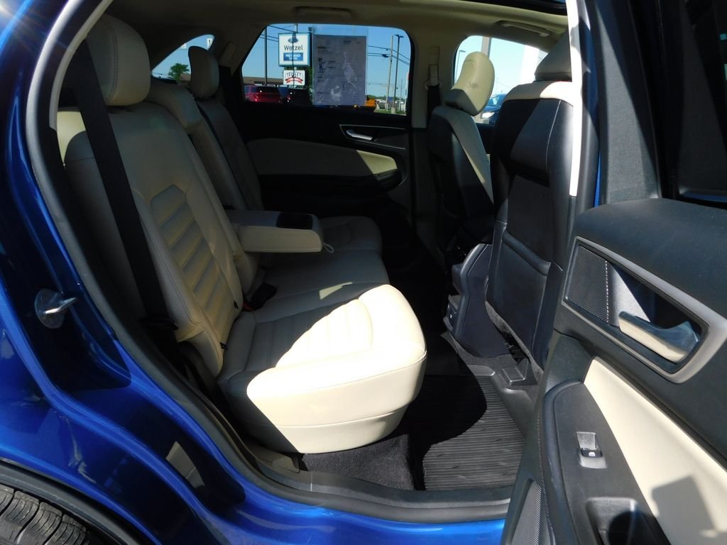 Used 2023 Blue Ford SEL image 25