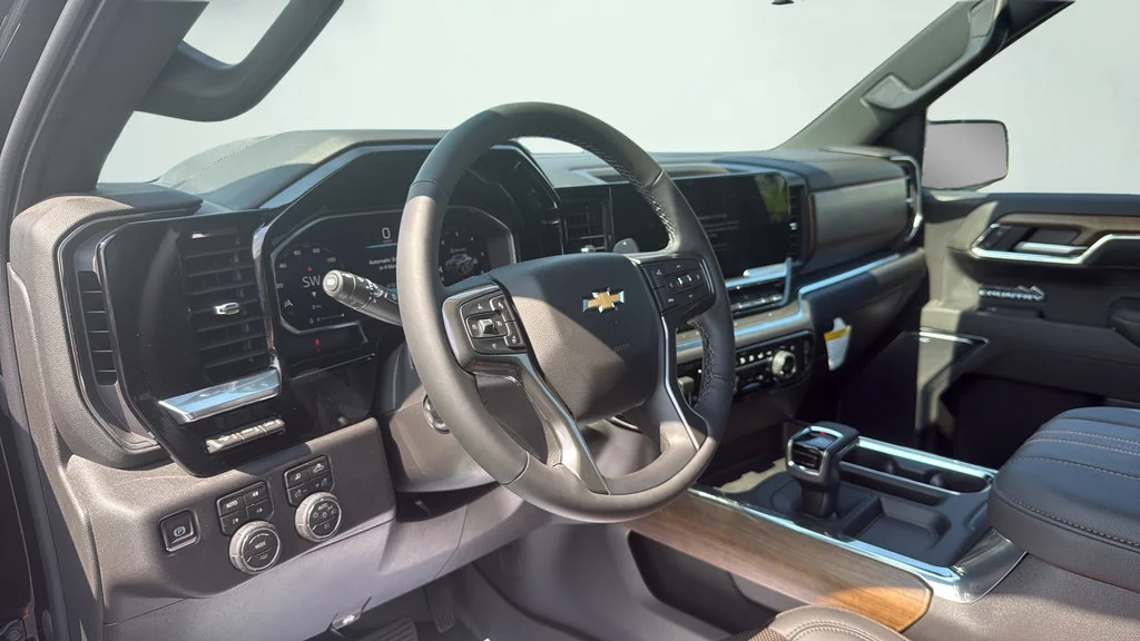 New 2026 Black Chevrolet High Country image 34