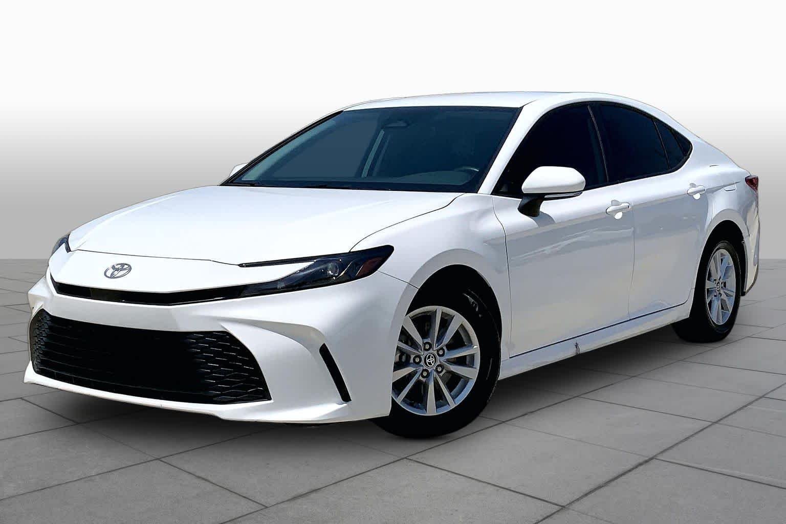 Used 2025 Ice Cap Toyota LE image 2