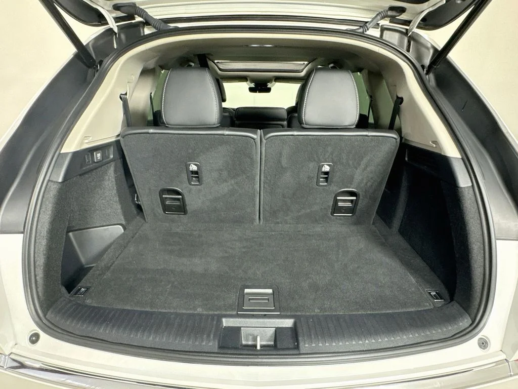 Used 2023  Acura Technology image 33