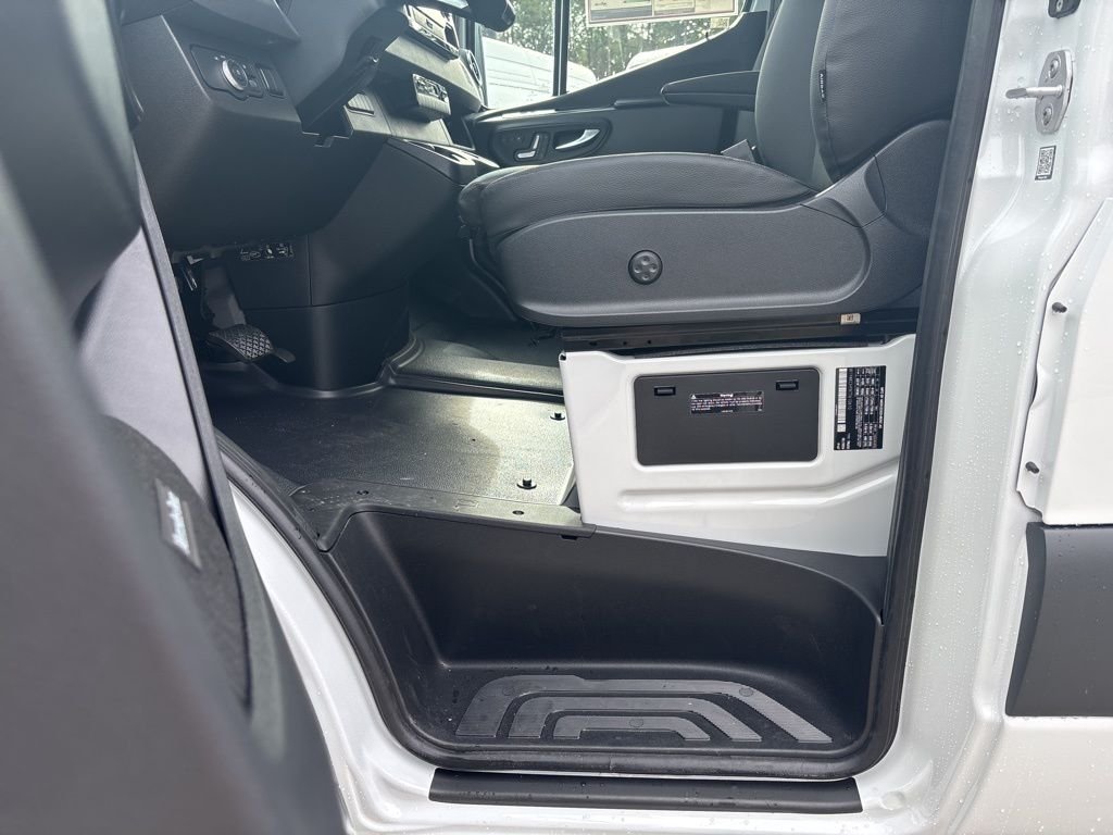 New 2026 White Mercedes-Benz Cargo 170 WB image 42