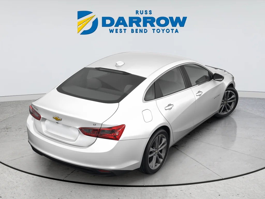Used 2023 White Chevrolet LT image 4