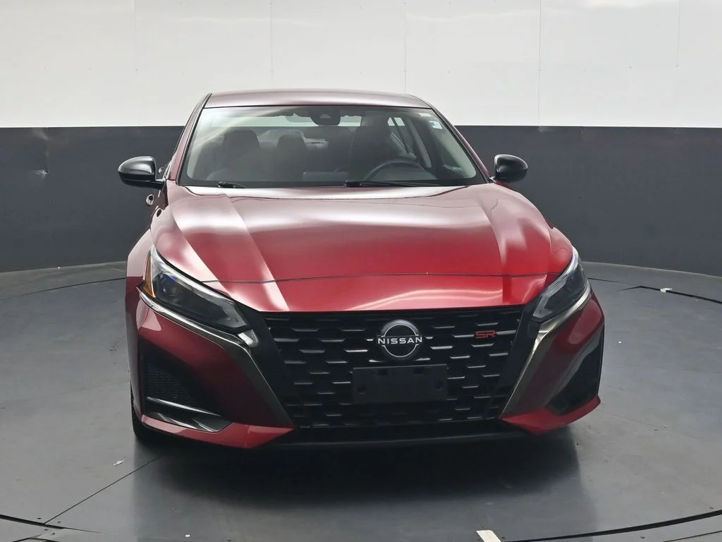 Used 2023 Red Nissan 2.5 SR image 14