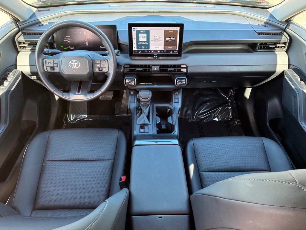 Used 2026  Toyota XLE Premium image 5
