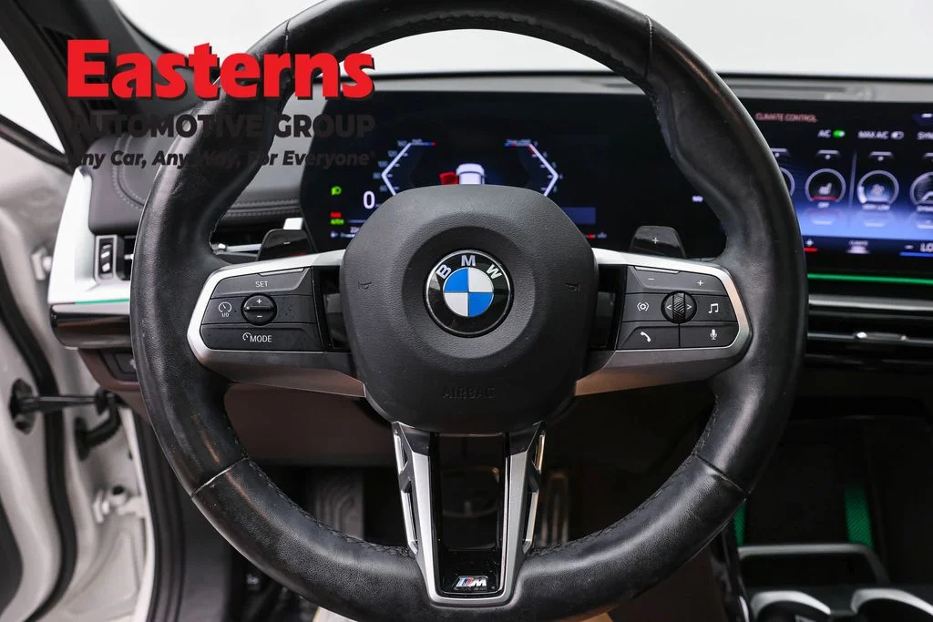 Used 2023 White BMW xDrive28i image 10
