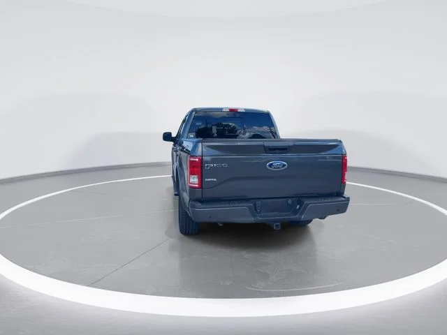 Used 2016 Gray Ford XLT image 6