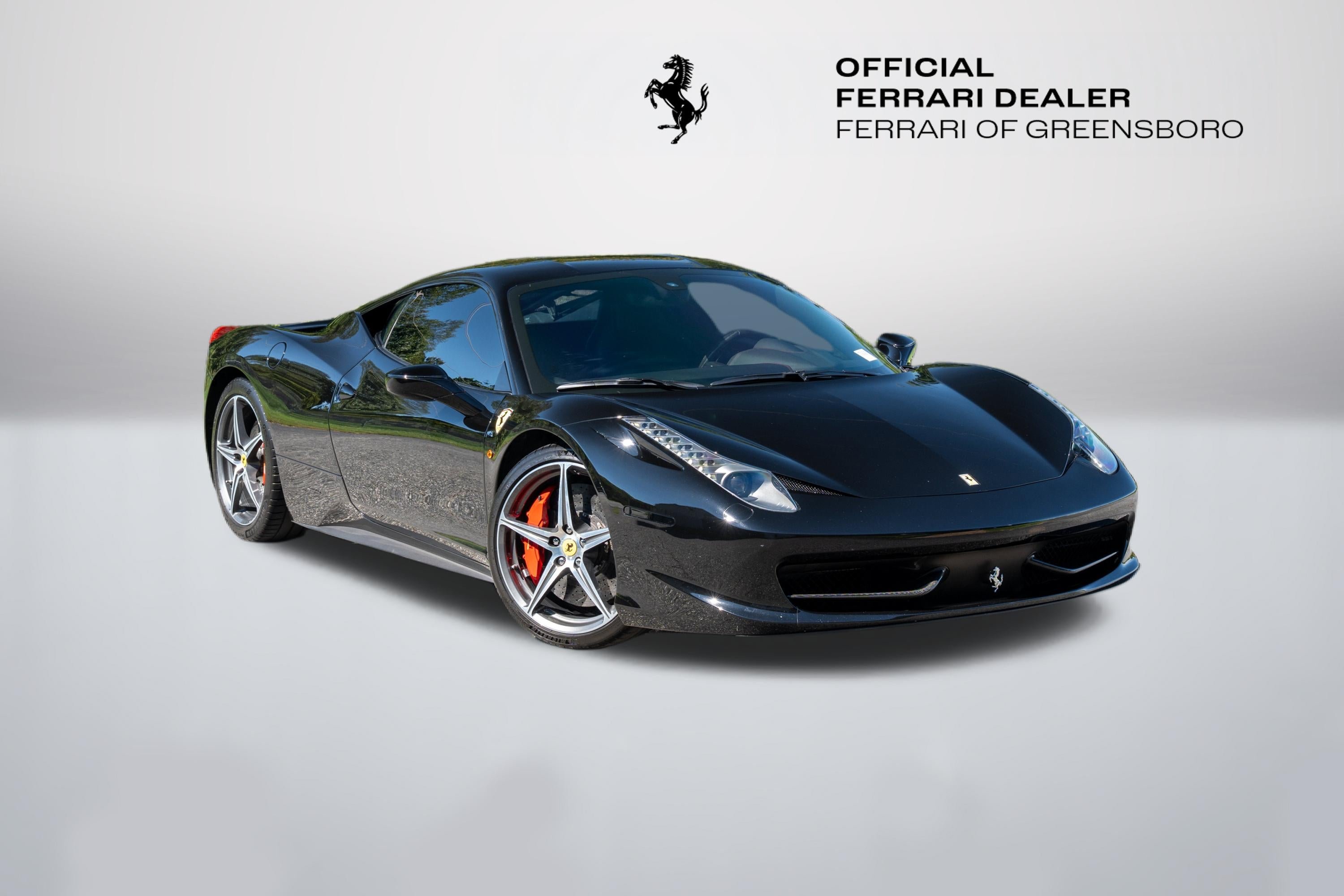 Used 2010 Nero Ferrari  image 1