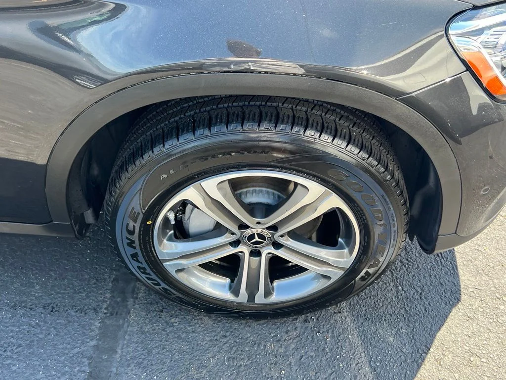 2022 Mercedes-Benz GLC GLC300 - Photo 6