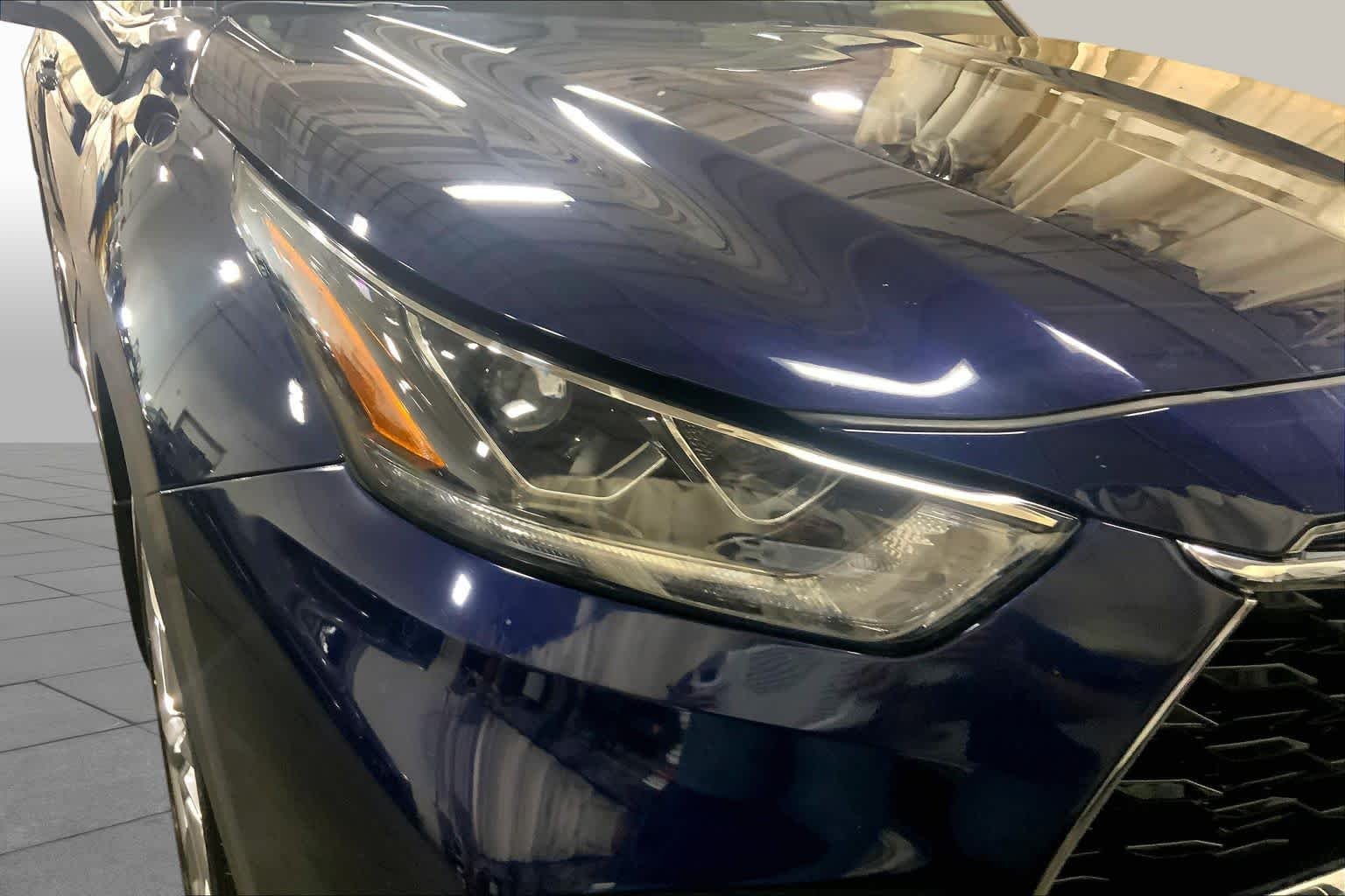 Used 2023 Blueprint Toyota Limited image 28
