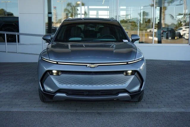 2025 Chevrolet Equinox EV LT - Photo 6