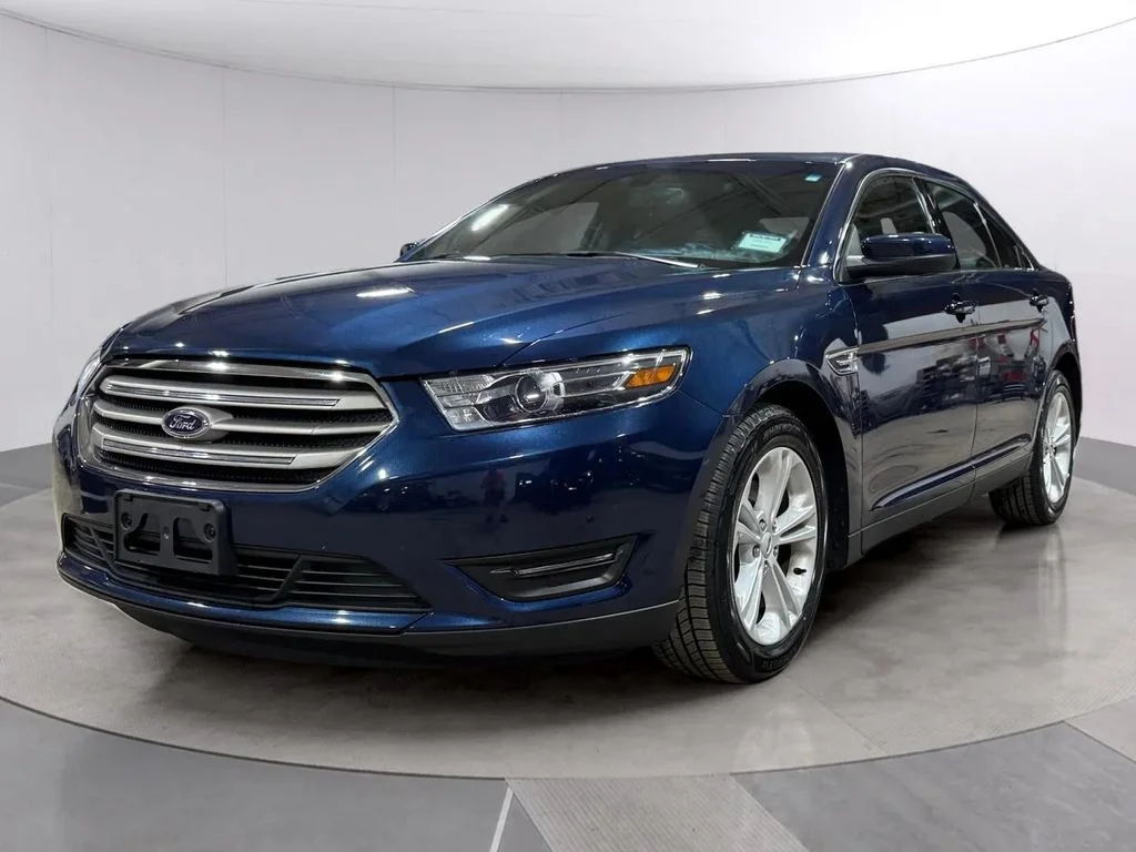 Used 2017 Blue Jeans Metallic Ford SEL image 7