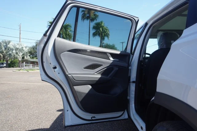 New 2026 Pure White Volkswagen 2.0T SE image 21