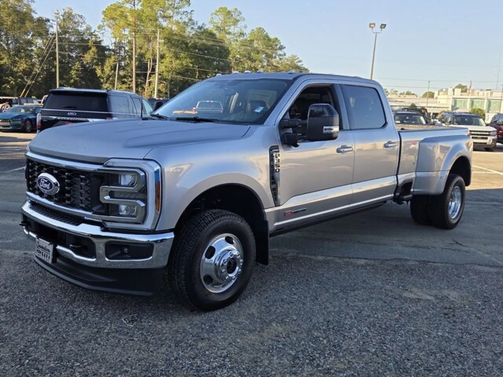 New 2027 Iconic Silver Metallic Ford F-350® Lariat® image 3