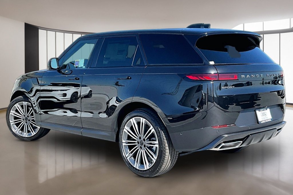 New 2027 SANTORINI BLACK Land Rover SE image 3