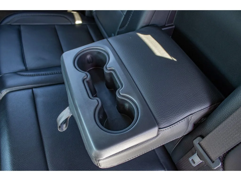Used 2024 Onyx Black GMC Denali image 22
