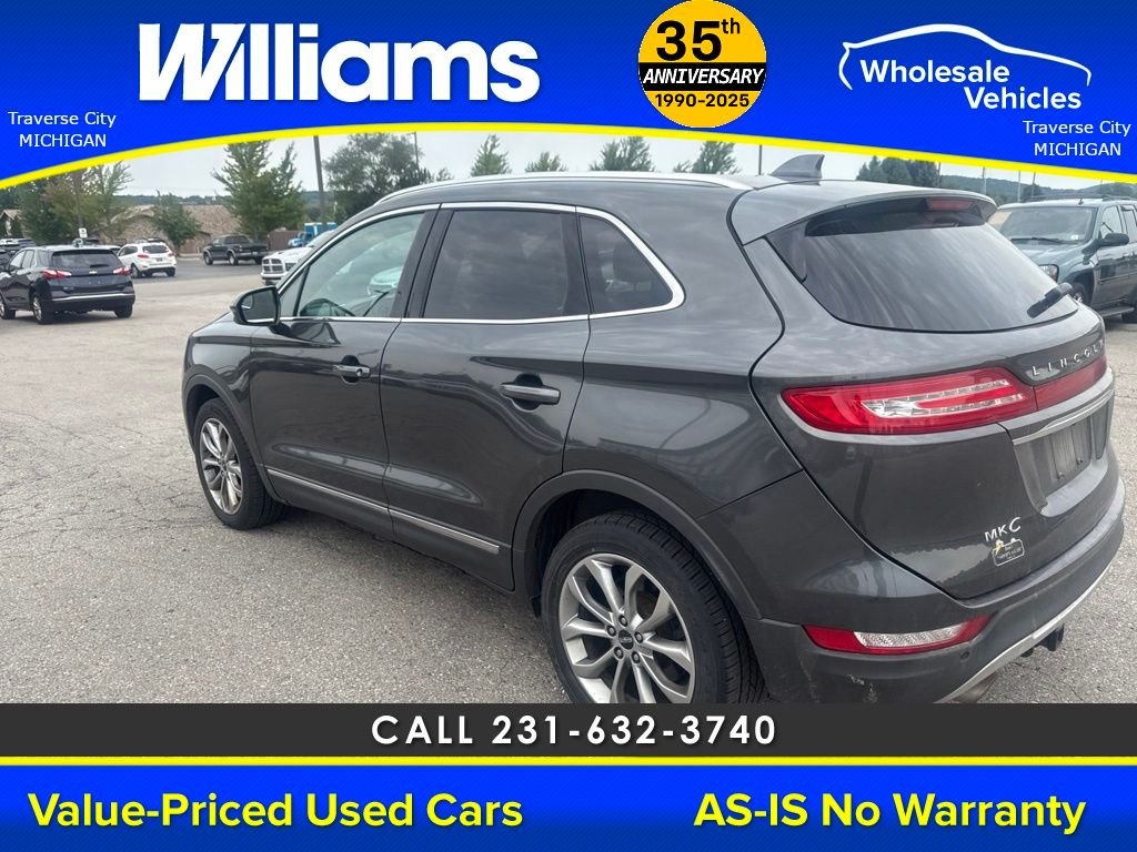 Used 2019  Lincoln Select image 23